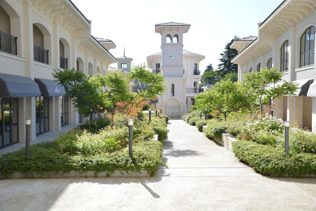 Charming Sunny Apartment+Swimming Pool St Constantin et Helena Extérieur photo