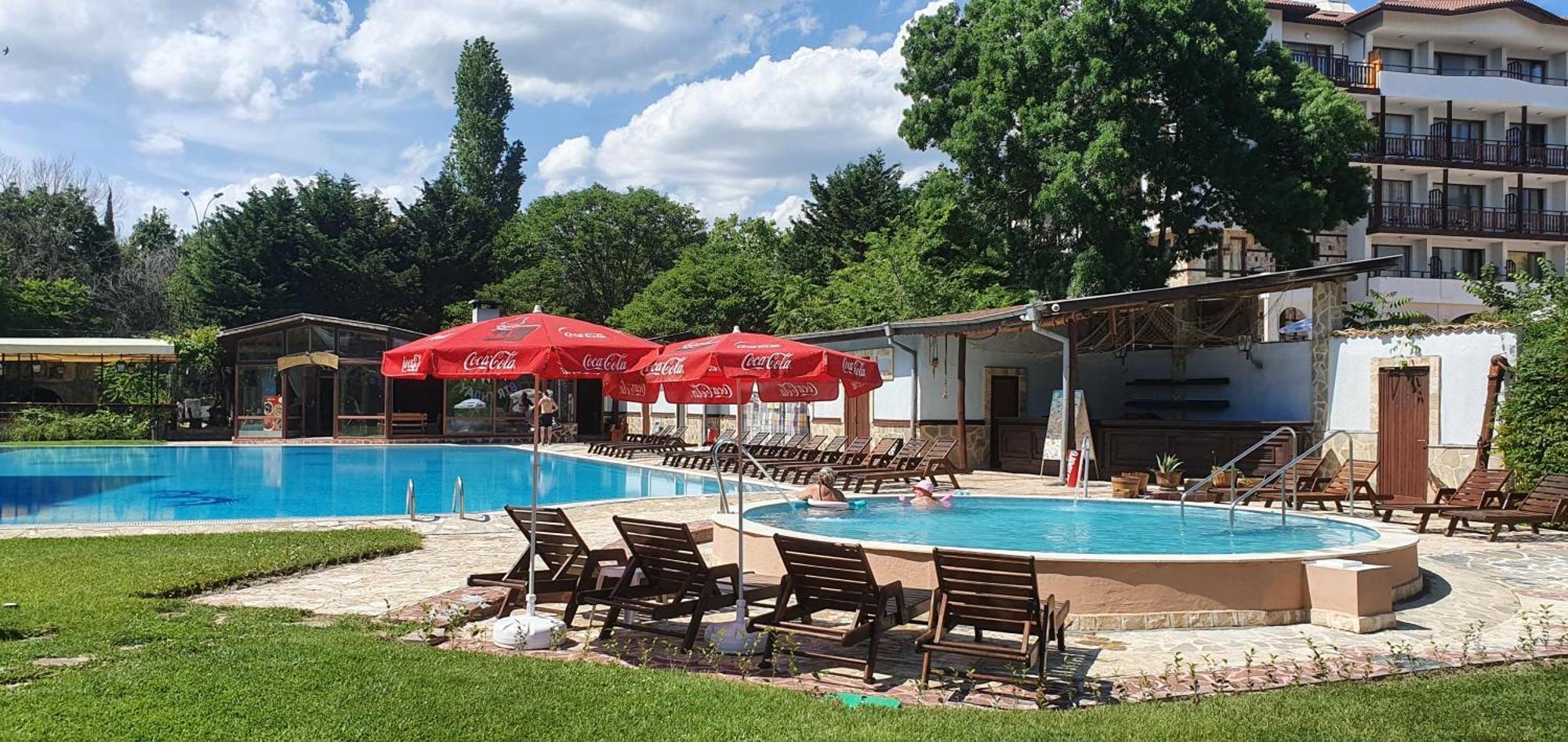 Charming Sunny Apartment+Swimming Pool St Constantin et Helena Extérieur photo